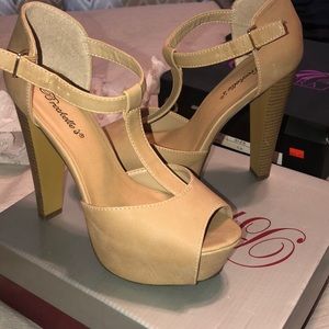 Tan platform heel